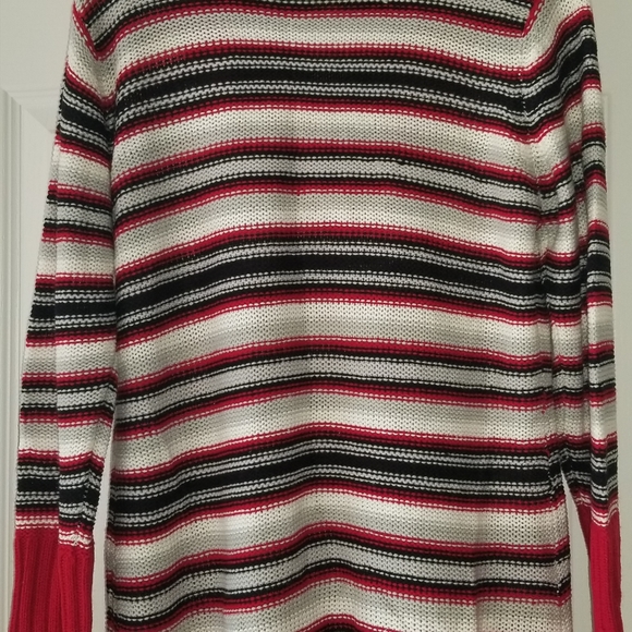 Sweater - Picture 2 of 4